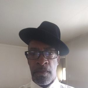 Meet your Posher, Lamont